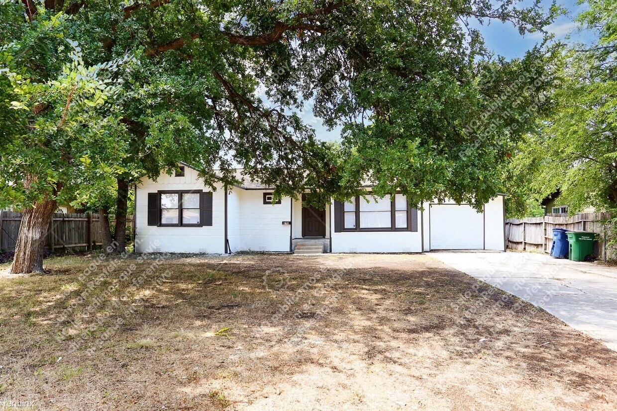 Primary Photo - 3 br, 2 bath House - 610 Sutton Dr