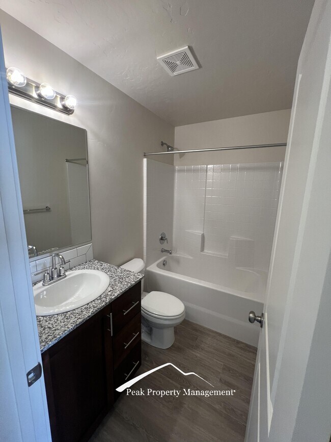 Foto del edificio - 2235 S Sockeye Pl