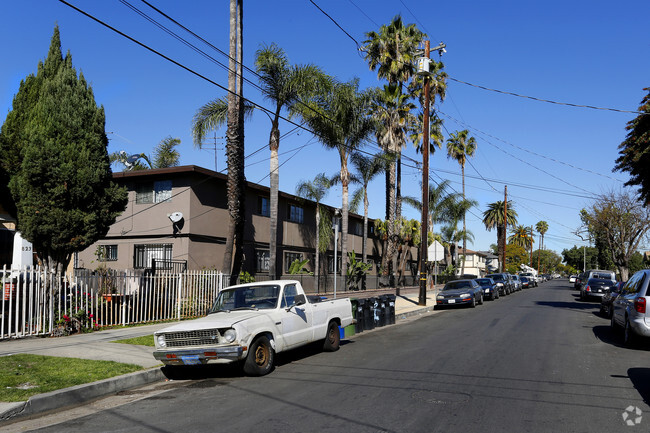 Building Photo - 835 Bay View Ave