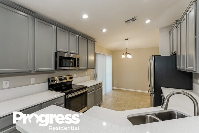 Foto del edificio - 1752 Hollow Glen Dr