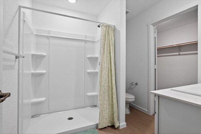 Foto del edificio - Private Master Suite for Rent – 5 Minutes from Texas A&M–San Antonio!