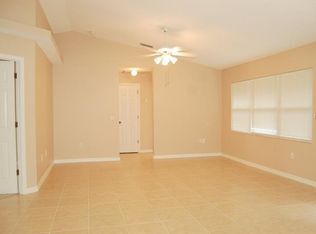 Building Photo - 7132 Waxwing Dr