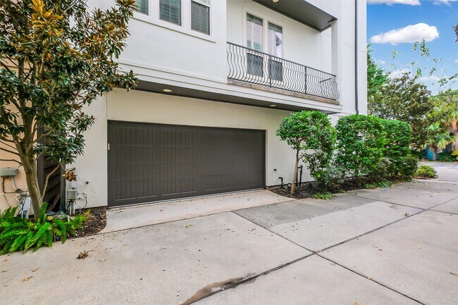 Foto del edificio - 2301 Park St