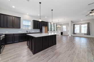 Building Photo - 11127 Bluewater Lagoon Cir