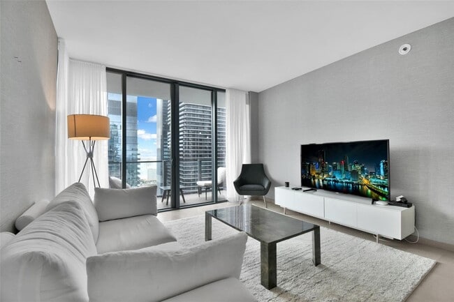 Foto del edificio - 88 SW 7th St