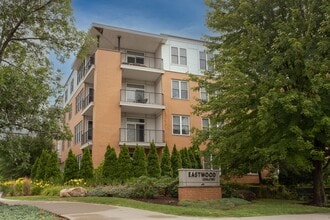 Building Photo - 410 Farrell St
