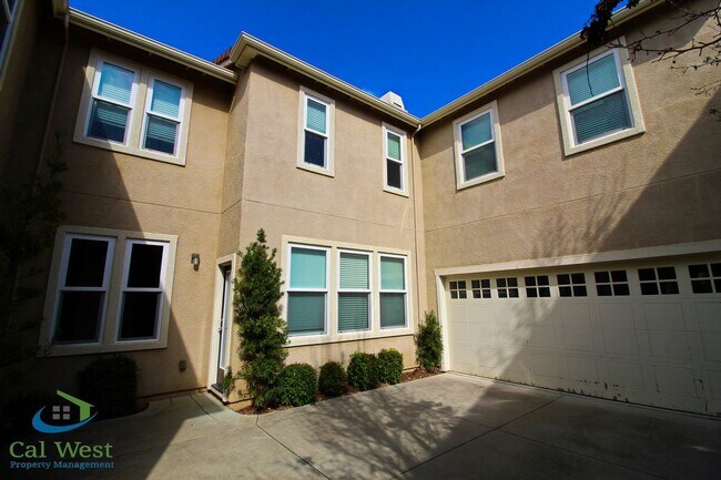 Building Photo - 5812 Cajon Way