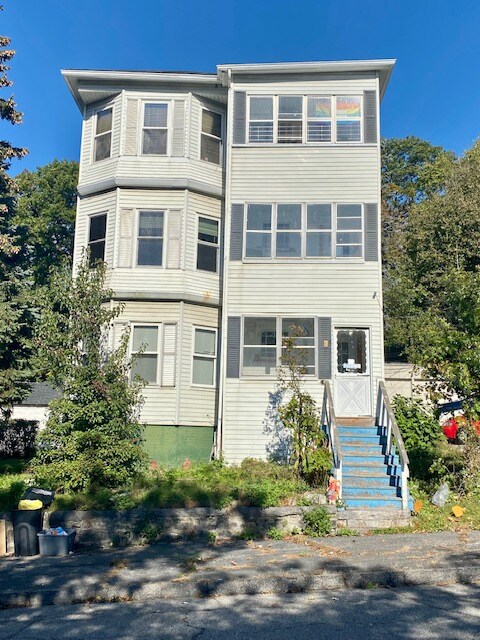 Primary Photo - 5 5th Ave