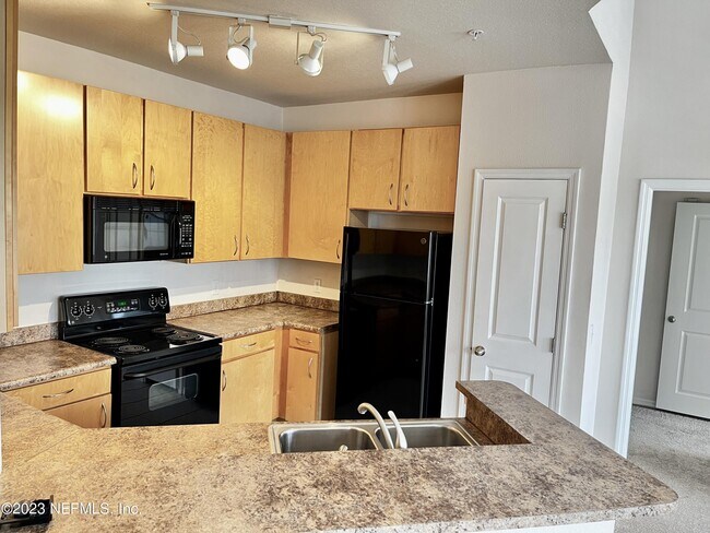 Building Photo - 12700 Bartram Park Blvd