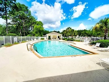 Building Photo - 3213 Azalea Cir
