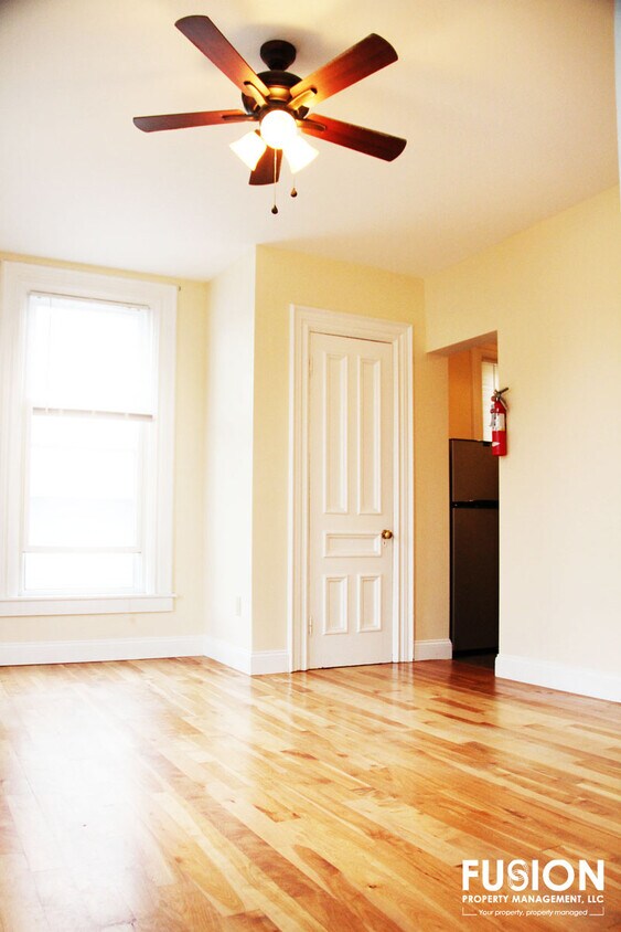 Primary Photo - 35 N Winooski Ave
