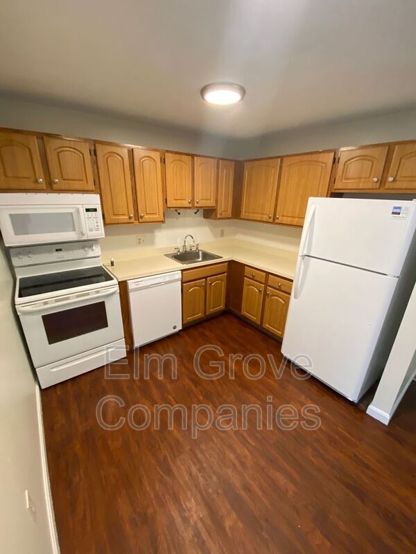 Building Photo - 38 Indian Brook Cir