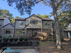 Building Photo - 4930 Pine Cone Dr