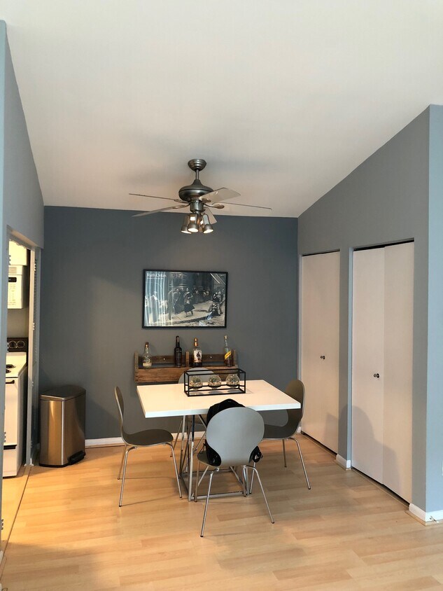 Kitchen Table - 801 Delta Ave