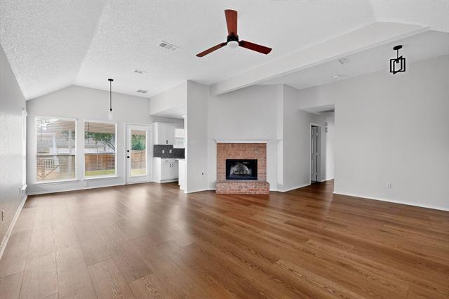 Foto del edificio - 2864 Hampshire Ln