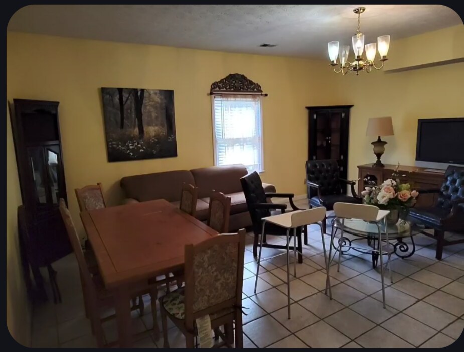 Foto del edificio - 2502 Lorne Ct SW