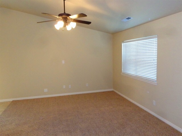 Building Photo - 260 N 360 W