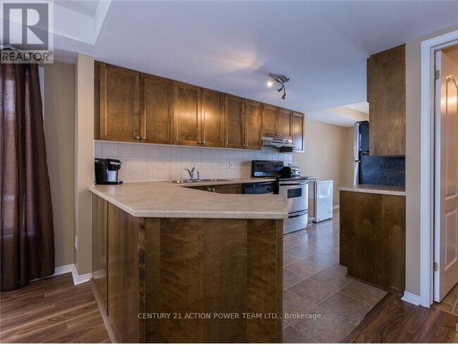 Building Photo - 2322-2322 Bois-Vert Pl