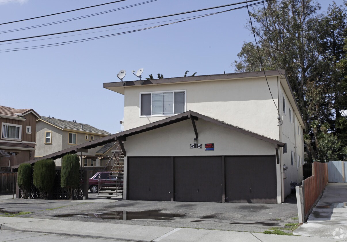 Building Photo - 515 Harris Rd