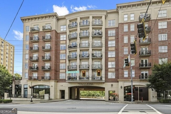 Foto del edificio - 2277 Peachtree Rd NE