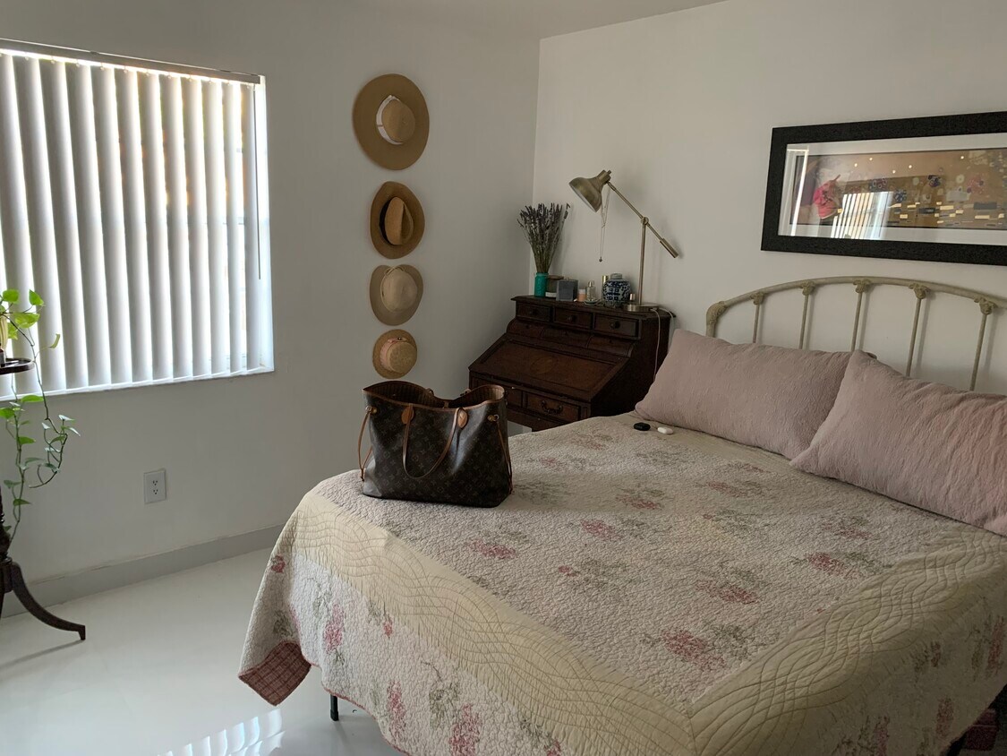 Foto principal - 7001 SW 129th Ave