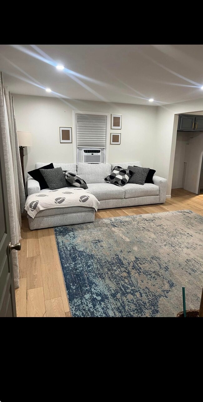 Living room - 99 Hancox Ave