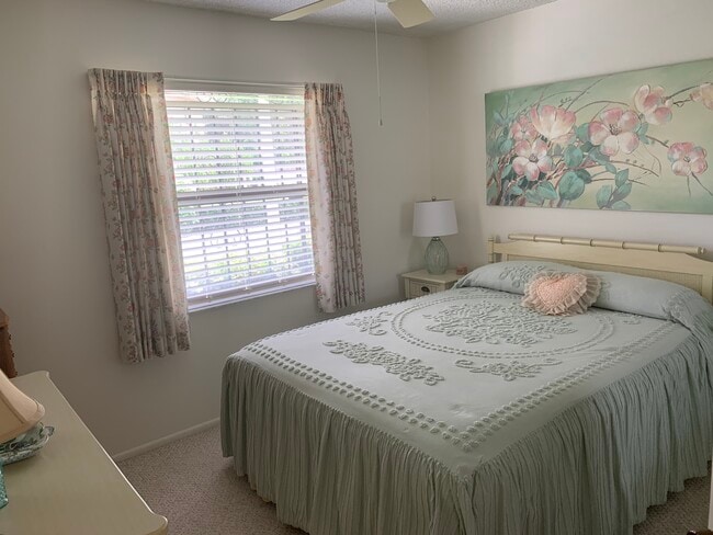 Guest bedroom - 345 24th St NW