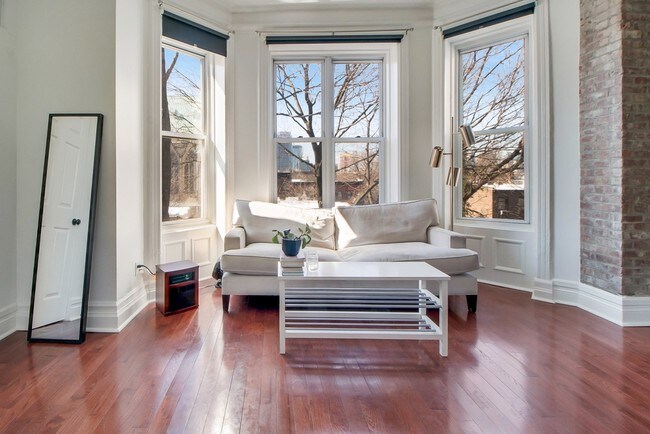 Interior Photo - 316 Clinton Avenue