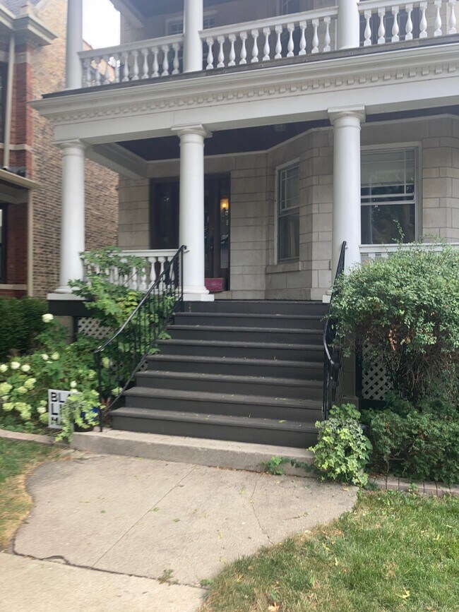 Building Photo - 5427 N Wayne Ave