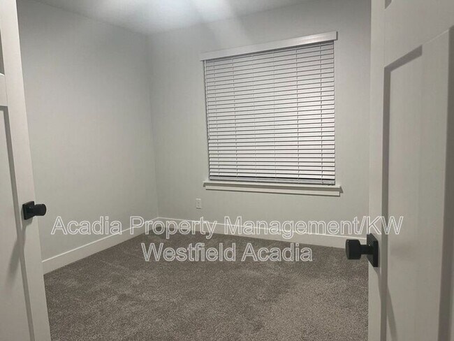 Foto del edificio - 2023 N 3830 W