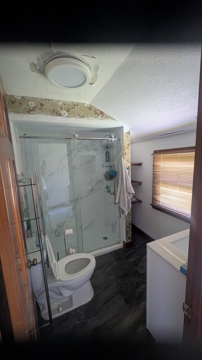 Foto del edificio - 7963 Pleasant Valley Rd