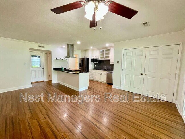 Foto del edificio - 6826 Beaver Stone Rd