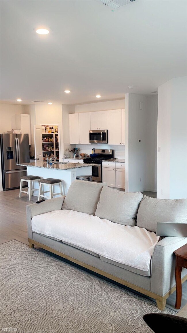 Building Photo - 3 br, 2 bath House - 4443 Revetment Way