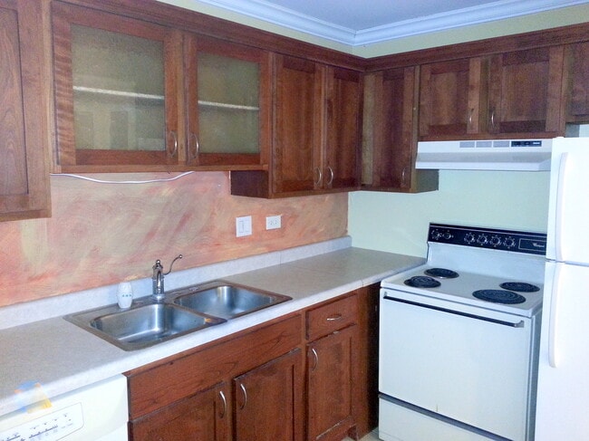 Building Photo - 444 E Osage Ln