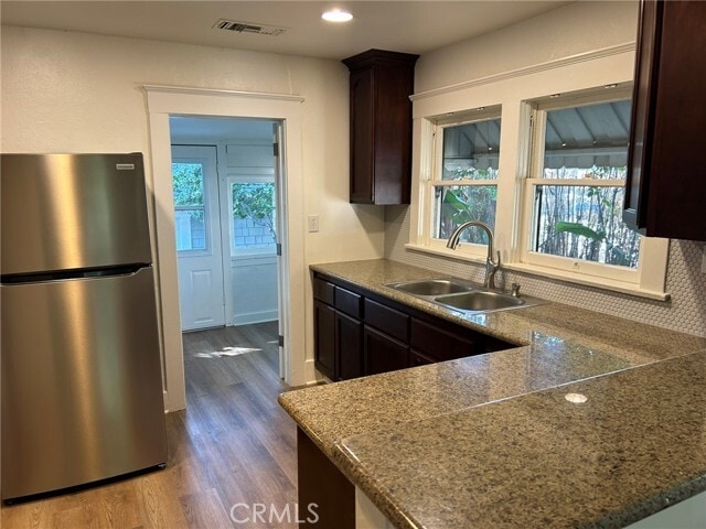 Building Photo - 246 W 4th St