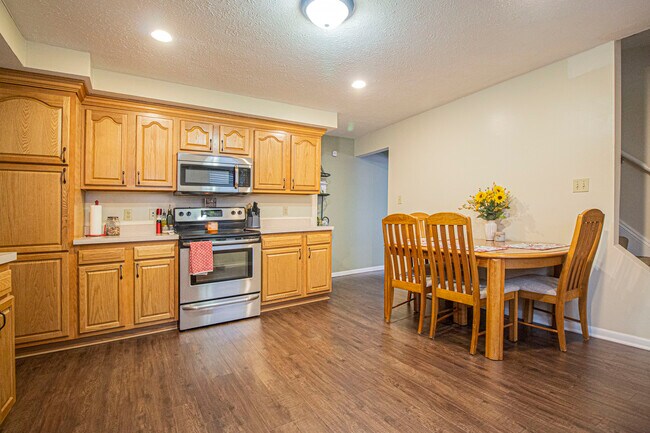 Kitchen - 1915 Sidney St