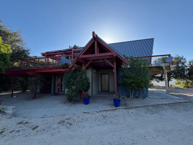Foto del edificio - Secluded Mountain View Estate | 2BD/2BA | 30 Acres | Nipomo, CA
