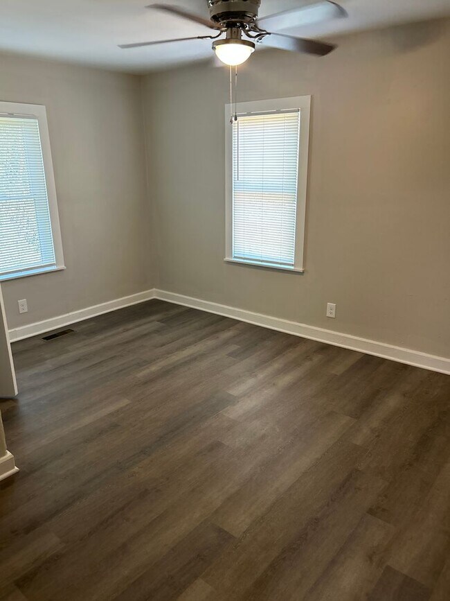 Foto del edificio - 1651 22nd St