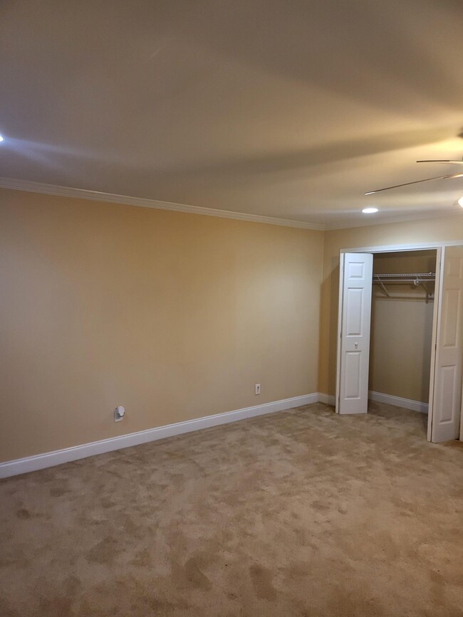 Bedroom downstairs - 621 Granby Hill Pl