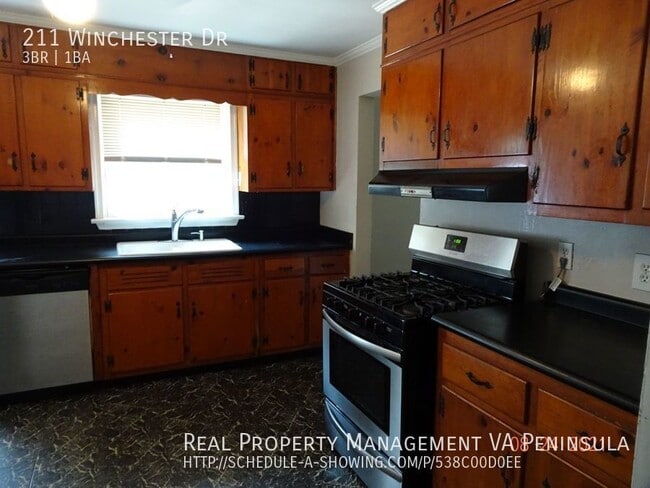 Building Photo - 211 Winchester Dr