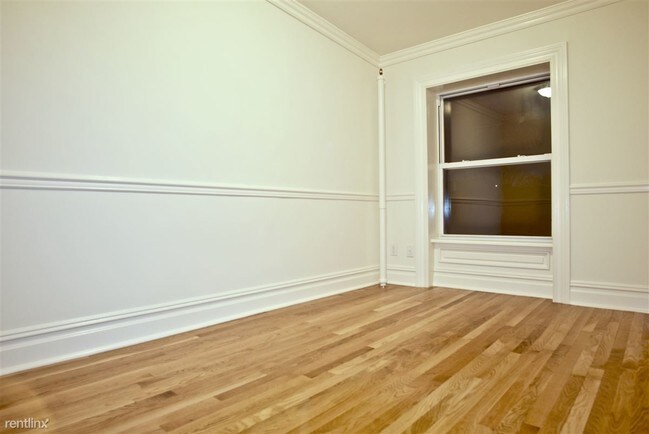 Building Photo - 253 Clermont Ave
