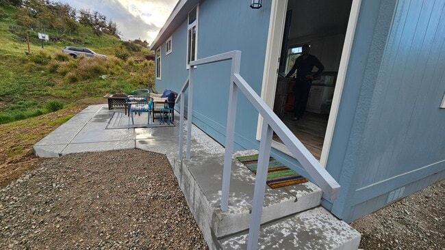 Building Photo - 1446 Carrio Dr