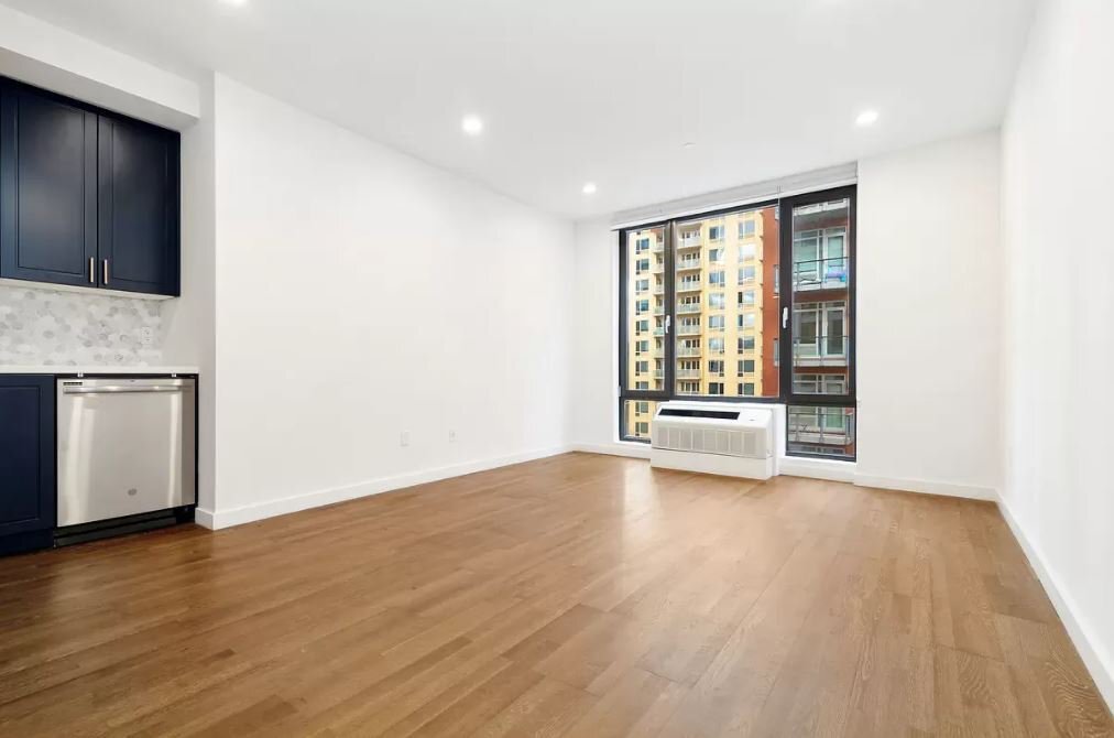 Primary Photo - 41-32 27TH ST.