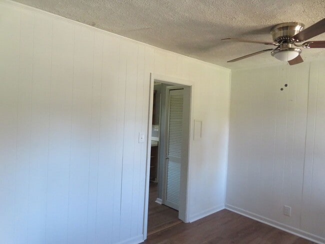 Foto del edificio - Dinwiddie County