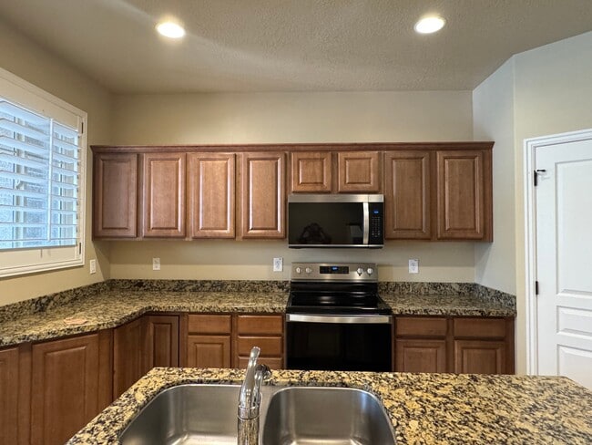 Photo - 5417 W Brentford Ct Townhome