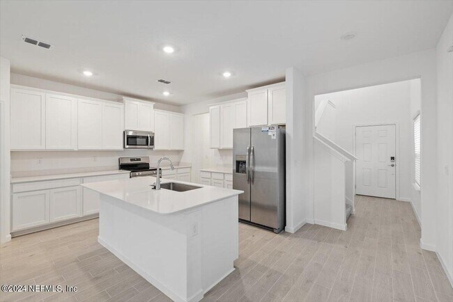 Building Photo - 9645 Giada Drive