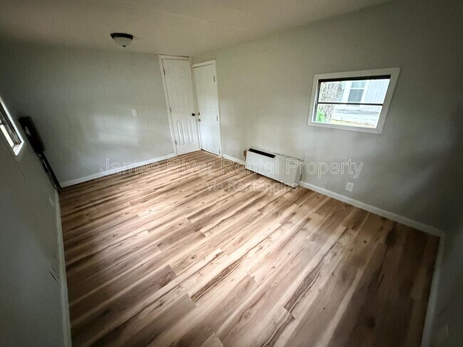 Foto del edificio - 47 Bonnydale Ln