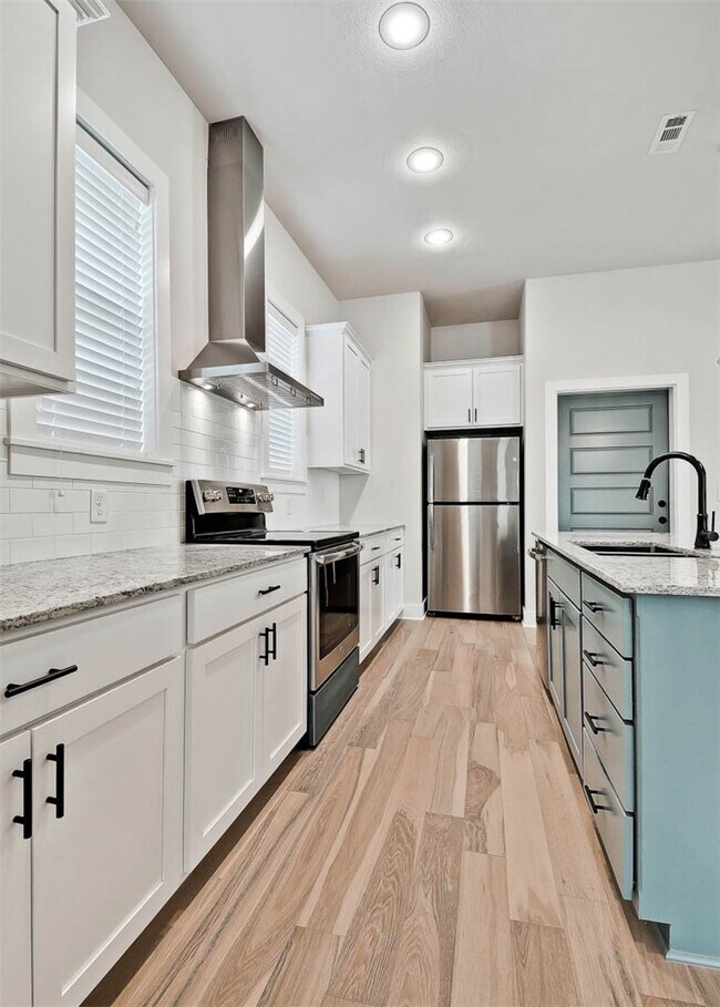 Foto del edificio - 930 S College Ave