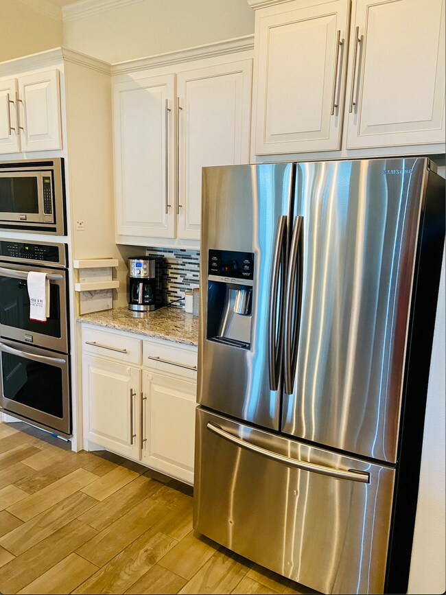 kitchen - 9713 Calaveras Rd