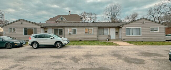 Foto del edificio - 1011 N Broadway St